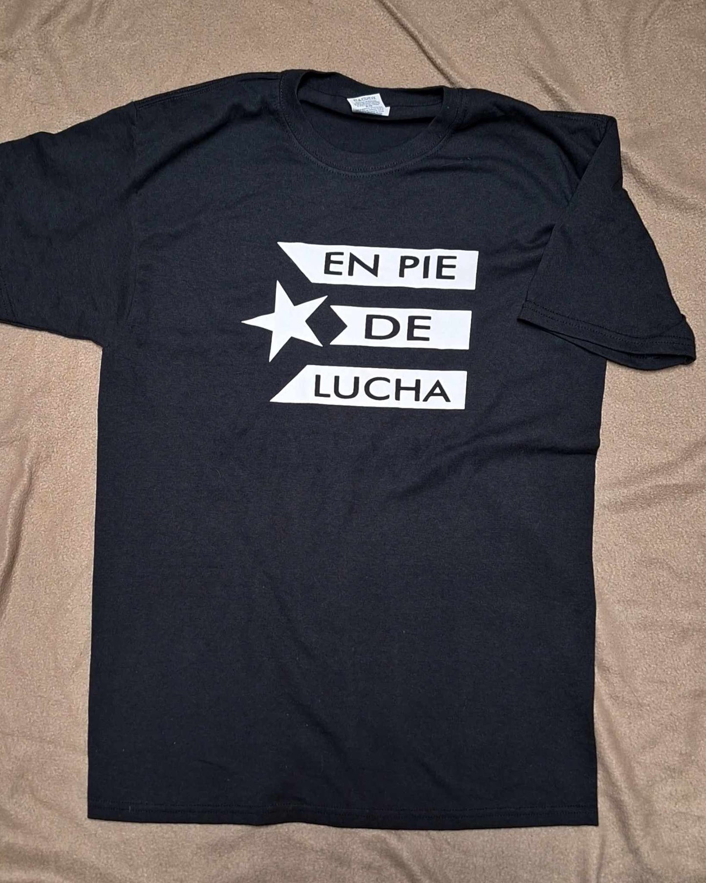 En Pie de Lucha -PR Collection